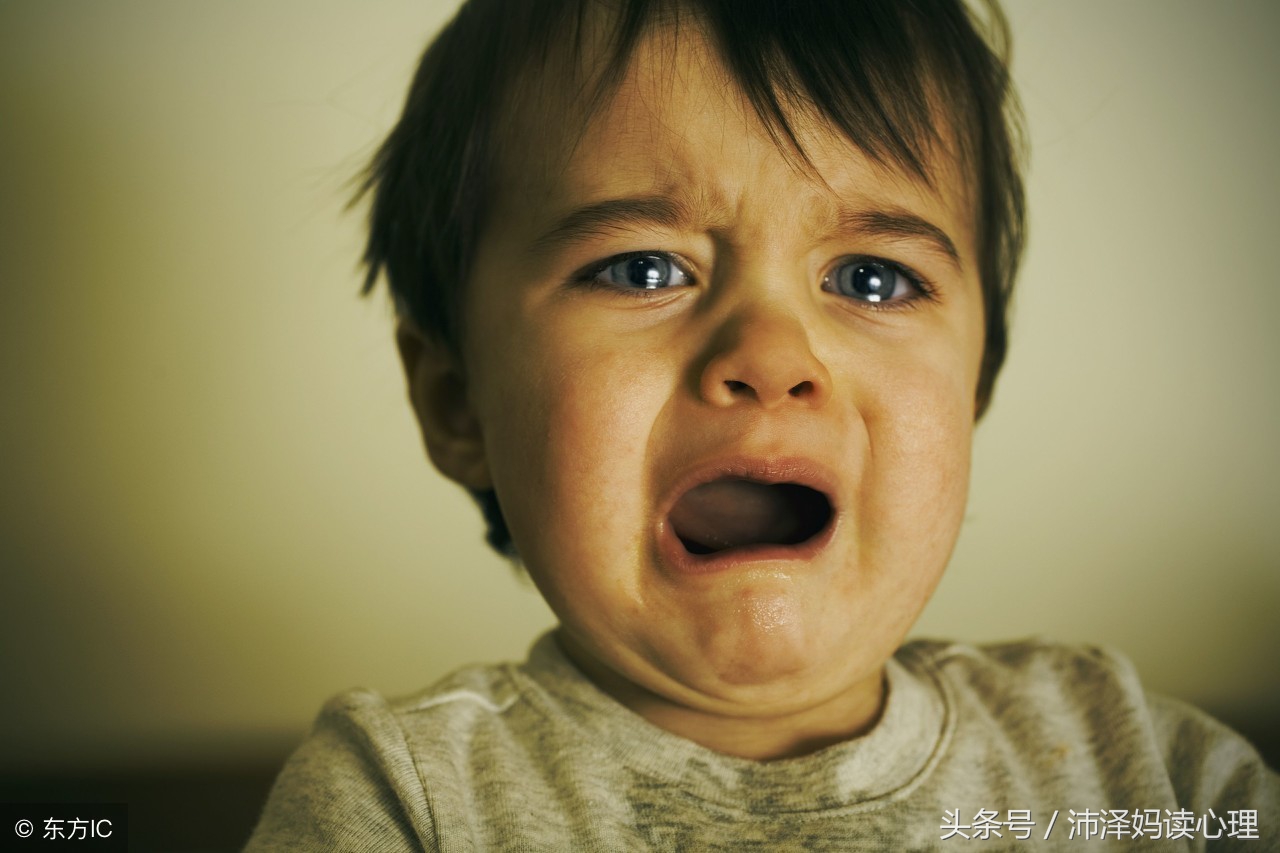 婴儿认生怎么弄,宝宝认生后需要注意什么