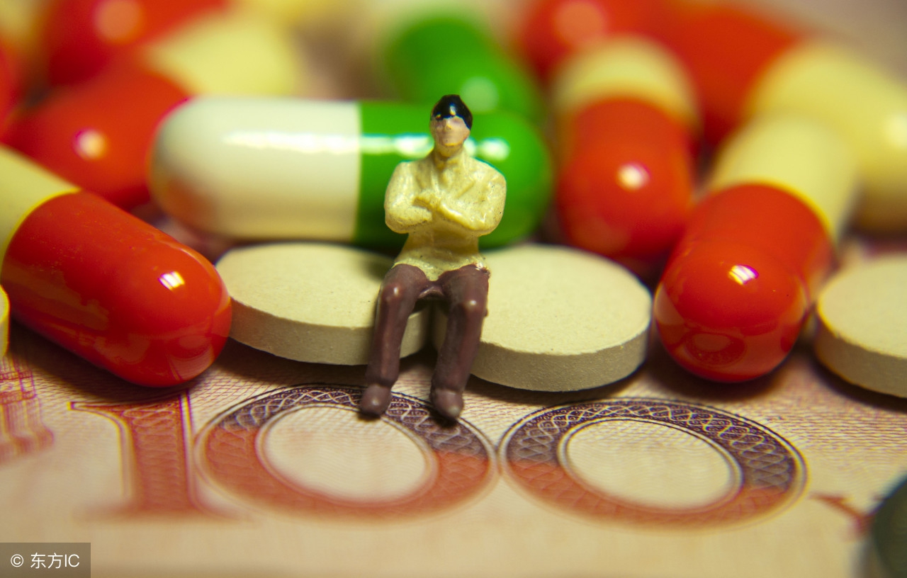 同是消炎药,头孢和阿奇霉素有何区别?该怎样选择?医生讲出实话