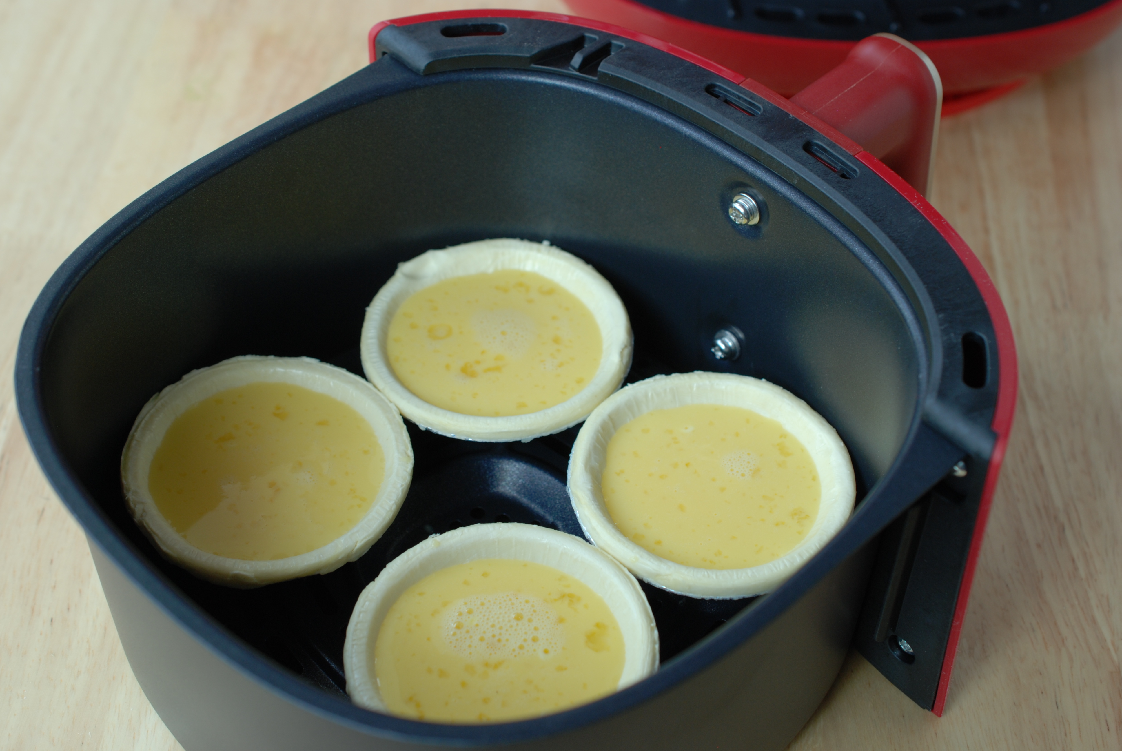 怎么做蛋挞不用蛋皮用烤箱烤,不用纯牛奶只有奶油怎么做蛋挞液