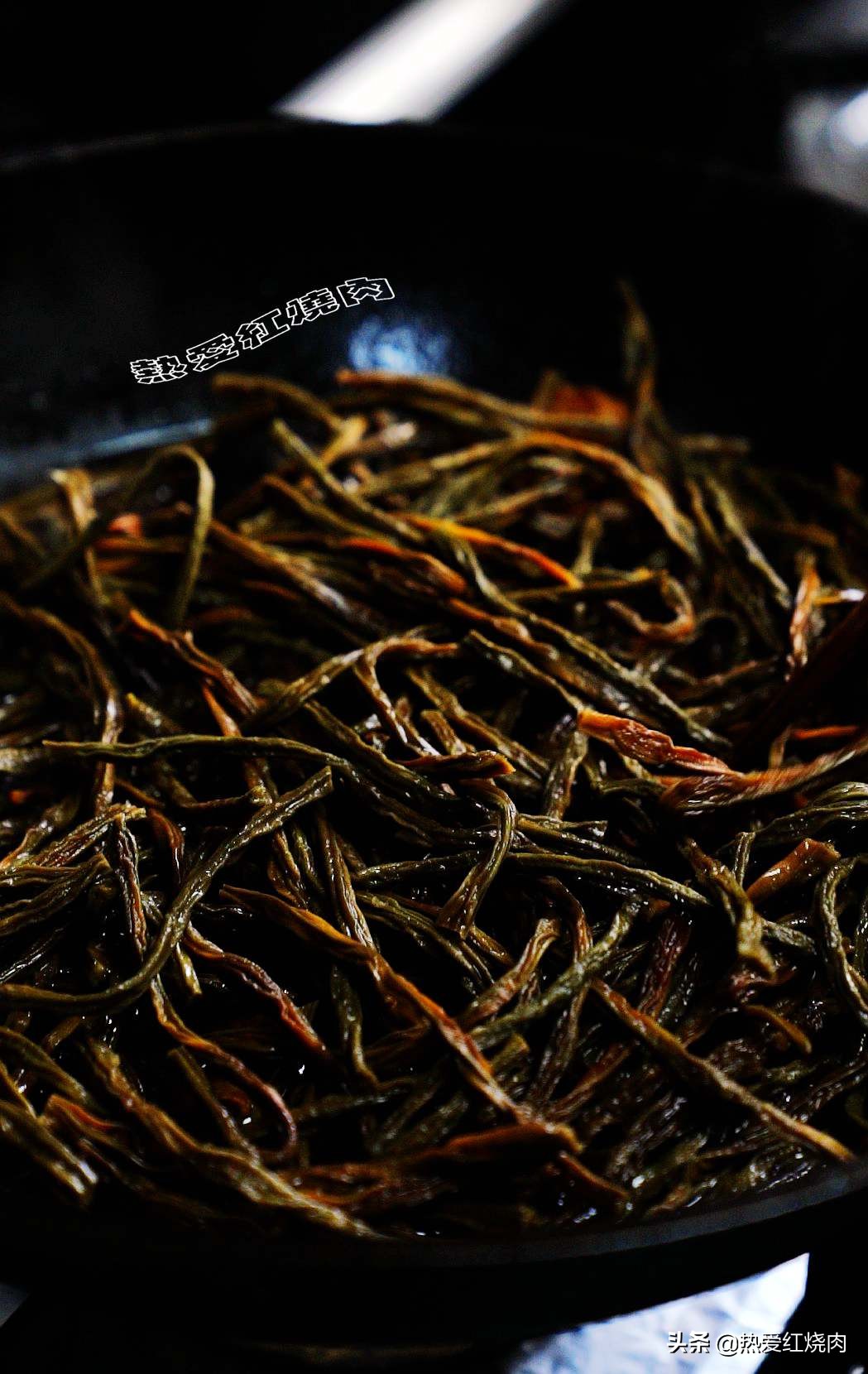 排骨上糖色后变苦的问题怎么解,糖色熬得不好有补救的方法吗