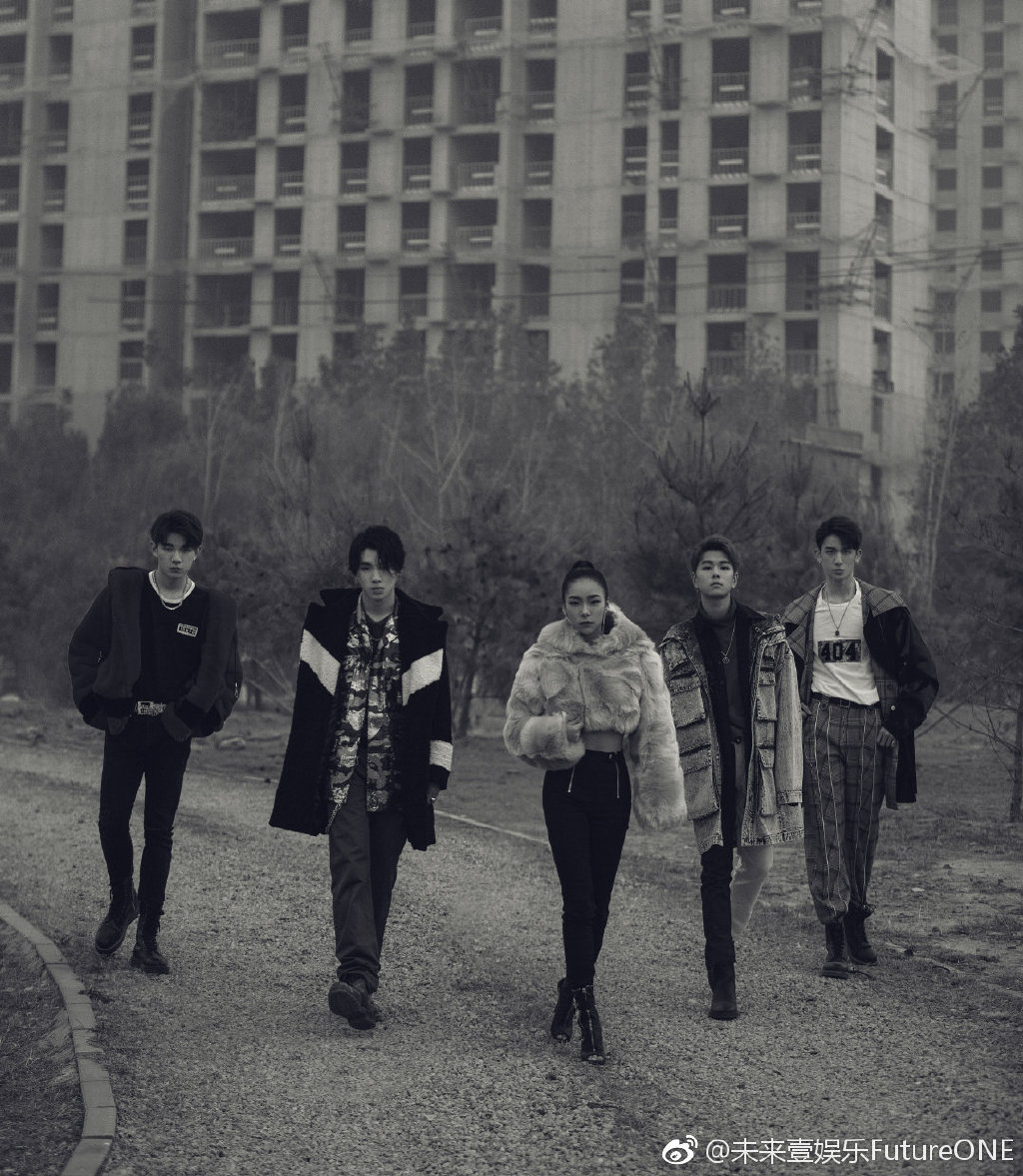 鏄撶儕鍗冪幒鐜嬭仾,鏄撶儕鍗冪幒鍜岀帇鎬濊仾鍚堢収