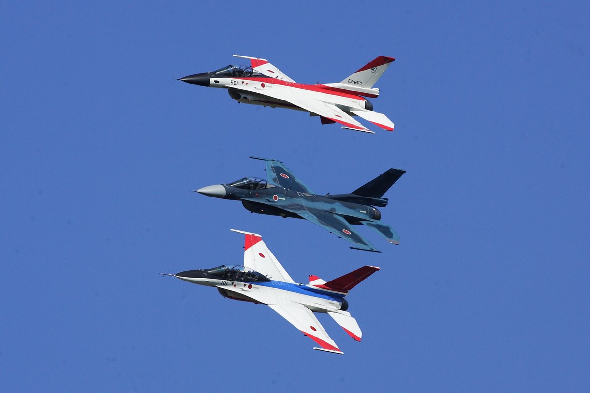 擅长对海作战的F2战斗机补习空战技能用力过猛葬身海底