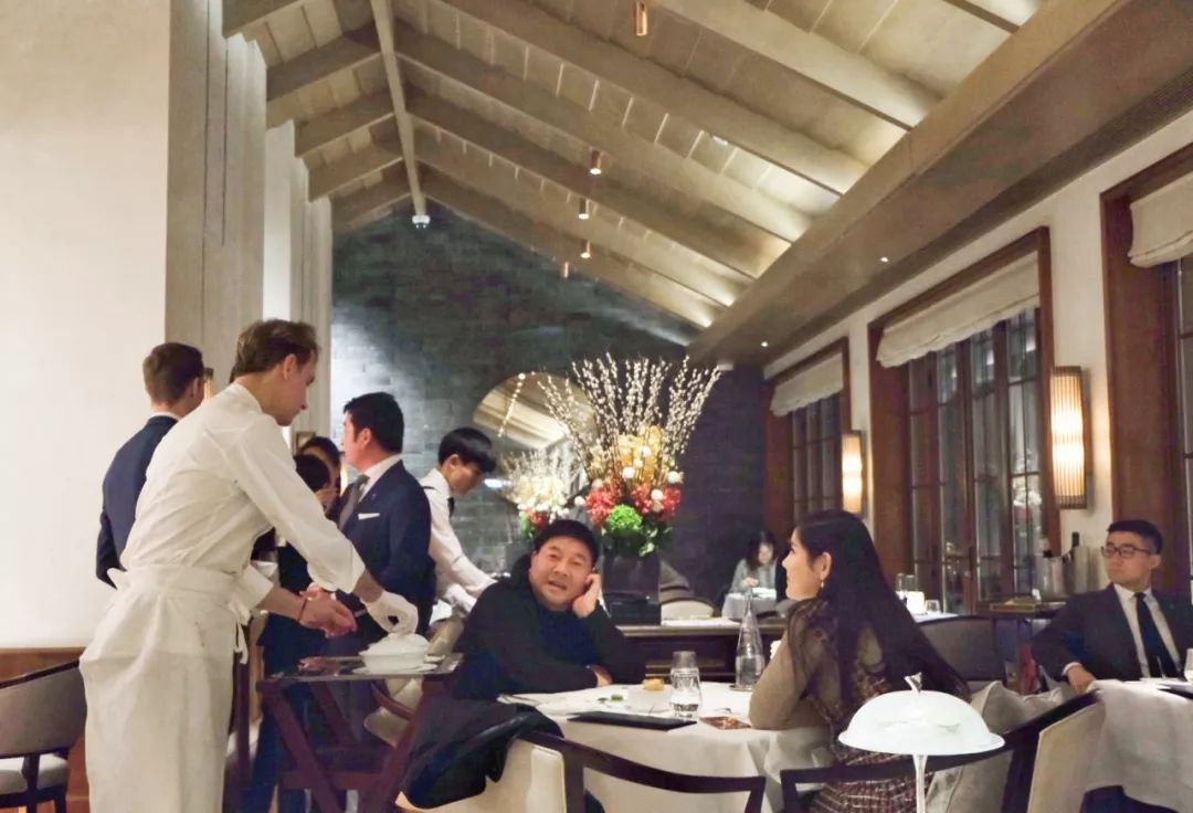 上海最贵的十大顶级餐厅排名,体验亚洲最贵的上海餐厅