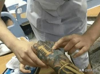 女生的手摸起来是什么感觉,女生的手摸起来什么感觉