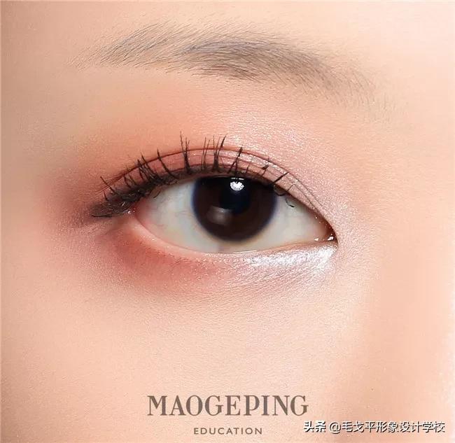 美妆眼妆教程眼睛这样画超好看,怎样画超干净的素颜卧蚕眼妆