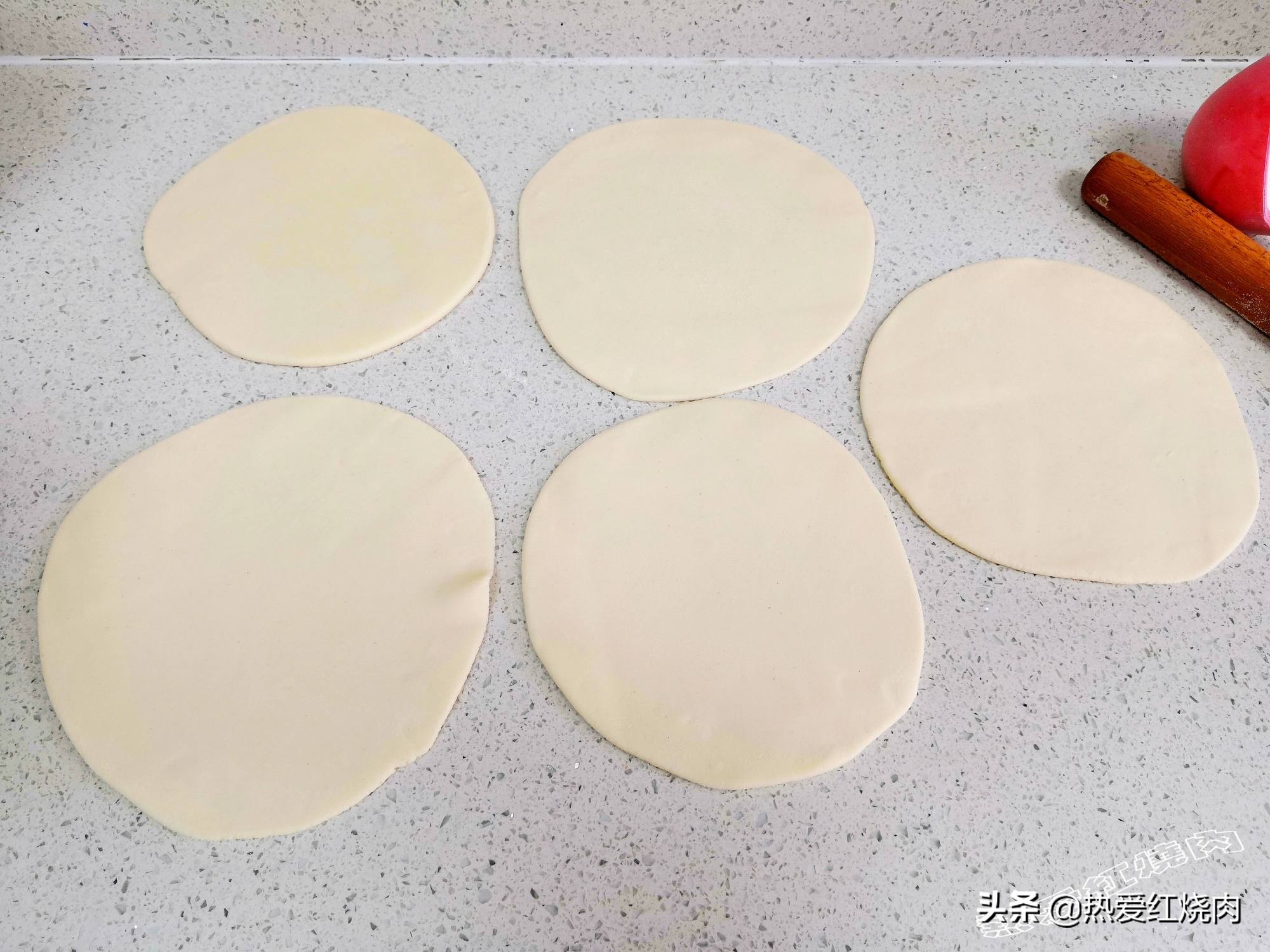 为啥蒸出来的面条是黏的,面食蒸了为什么会塌