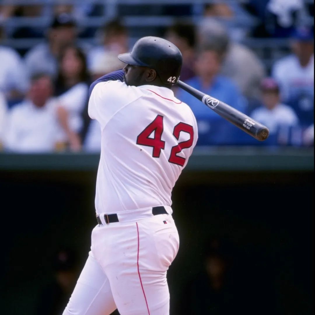 那些年明星穿过的红礼服,哪些球星穿过8号球衣