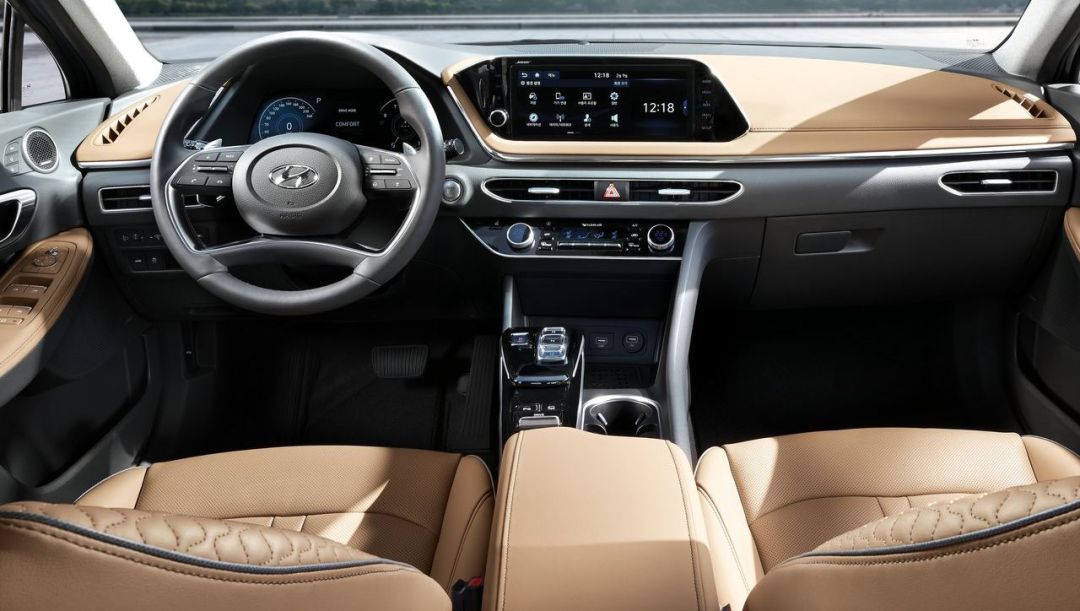 第十一代索纳塔告别“鲶鱼脸”,第四代索纳塔在北美