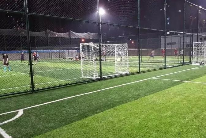 值得收藏的运动器材,运动场地免费开放