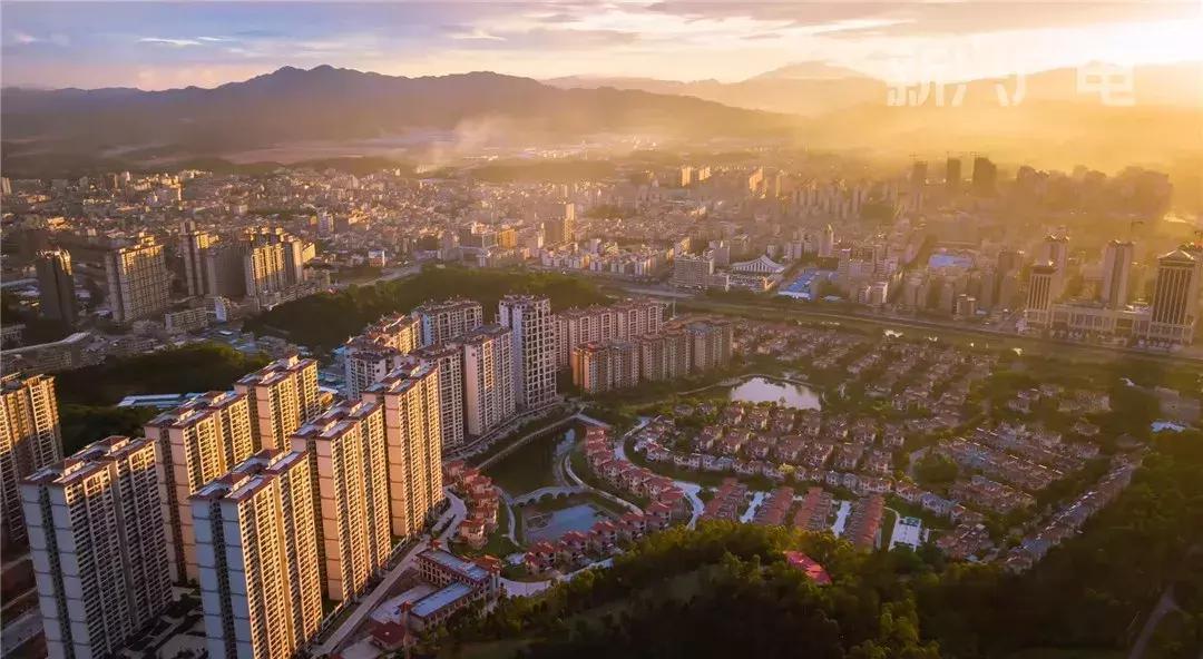 新兴最美的景色图画,新兴最美的景点