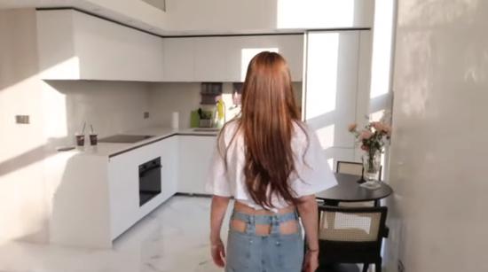 韩国女生独居公寓,韩国美女晒衣服