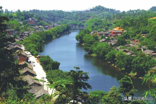 乐山五通桥小西湖美食广场,乐山小西湖