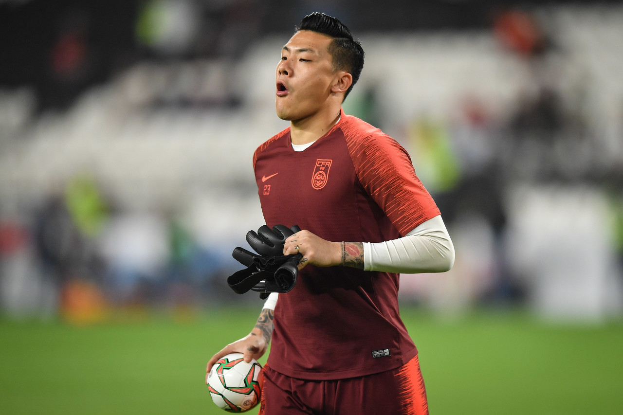 中国足球是谁发明的,说现代足球起源于英国有错吗