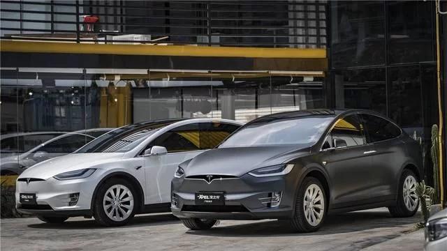 提新车还没出4s店就出车祸了,早上刚提到新车然后下午就被撞了