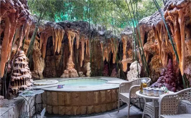 龙脉温泉是天然温泉吗,龙脉温泉和龙脉温泉度假村