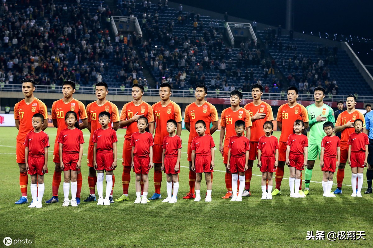 u23国足2-1马来西亚张玉宁点射,u22张玉宁完整视频