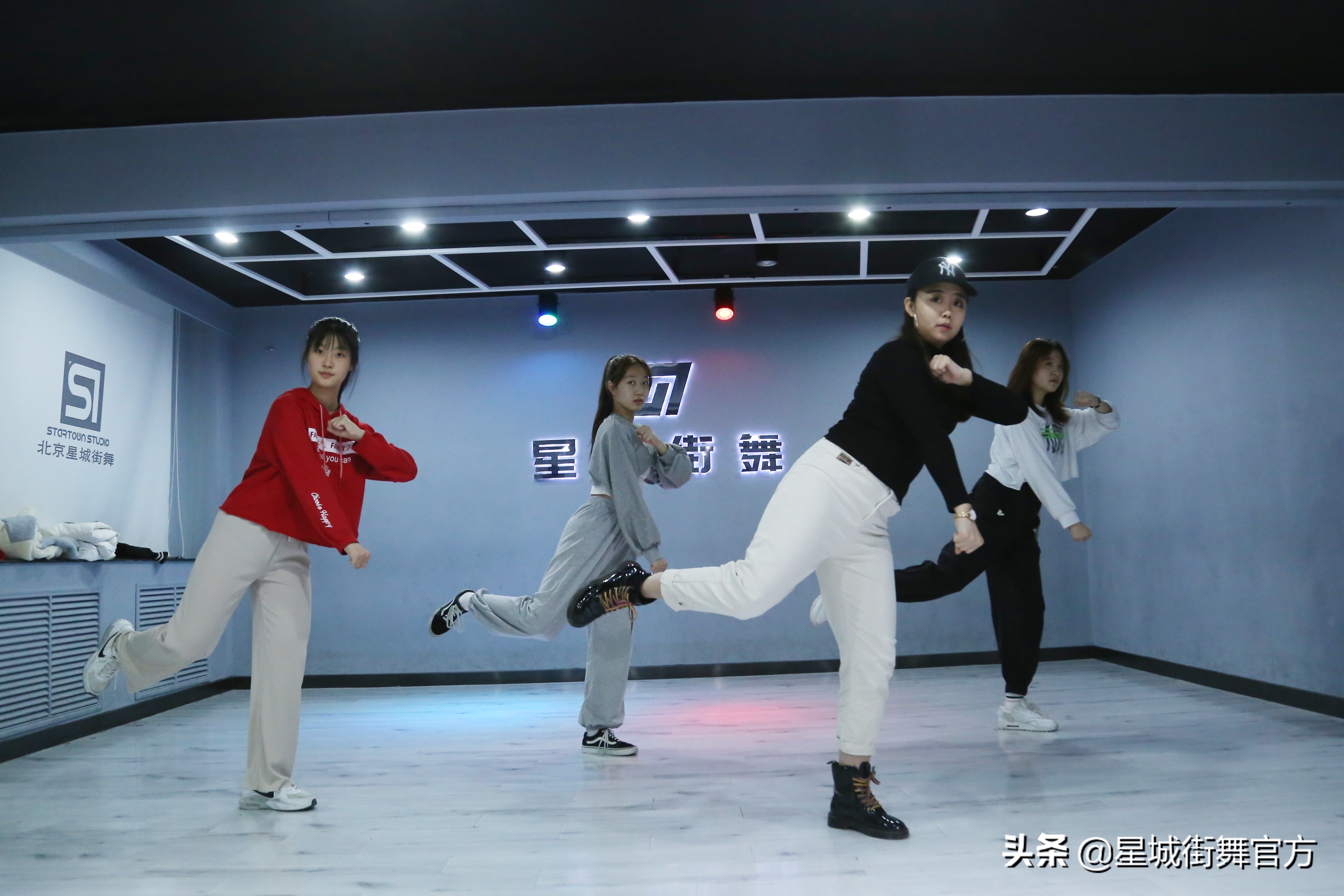 跳爵士舞收获很大,学跳爵士舞变化