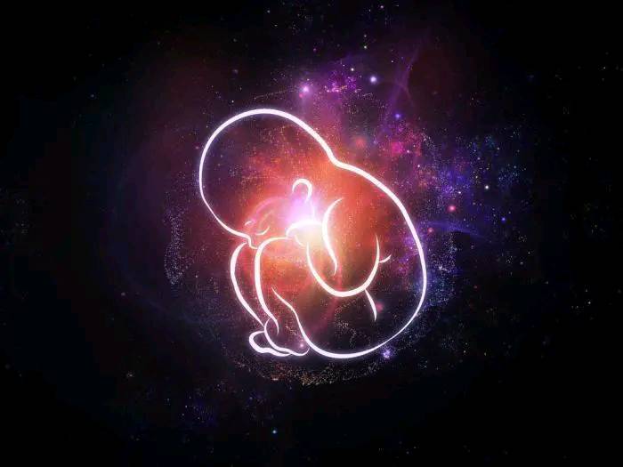 女人顺产除了痛还有什么症状,女人顺产和剖腹产都怎样的疼痛