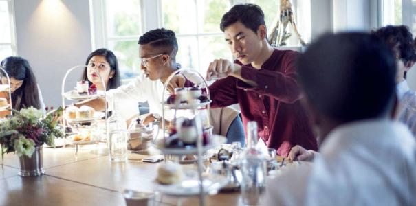 喝茶的优雅方法,如何优雅地喝一杯英式下午茶