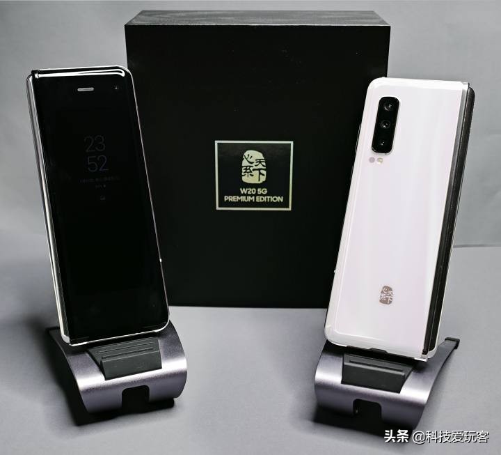 三星w20现在还值得入手吗,19999元的三星