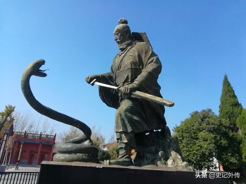 刘邦杀蛇的真实原因,刘邦起义的时候遇到一条蛇