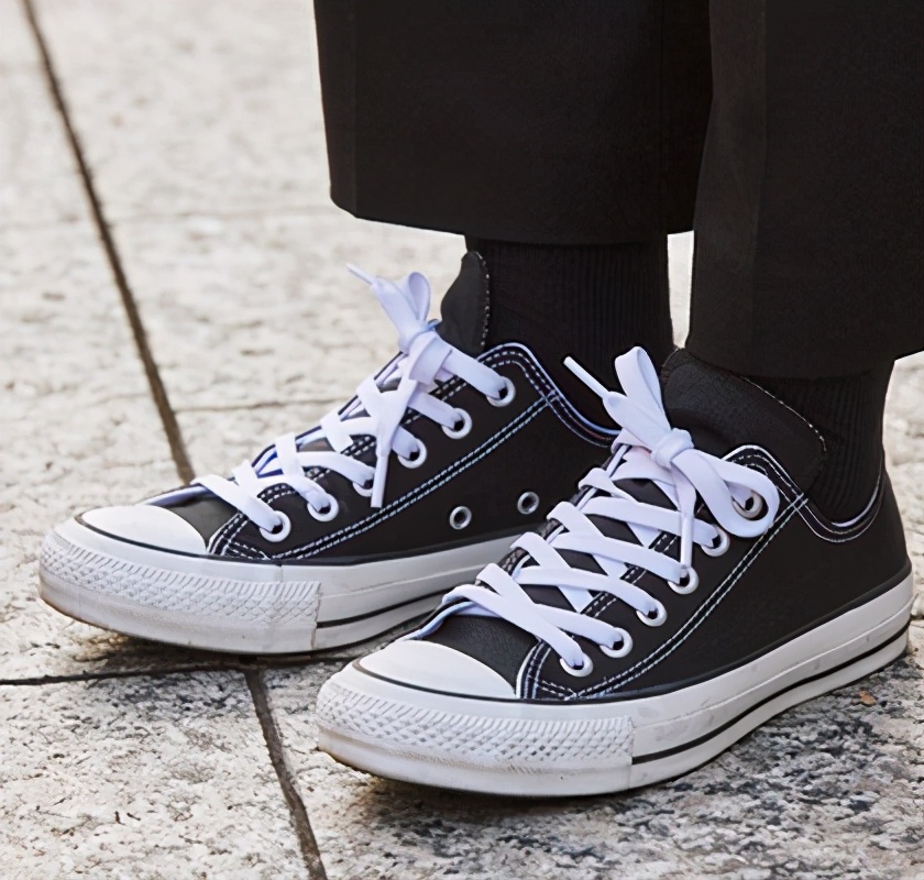 匡威帆布鞋高帮和低帮有什么区别,匡威高帮鞋哪个颜色好搭配