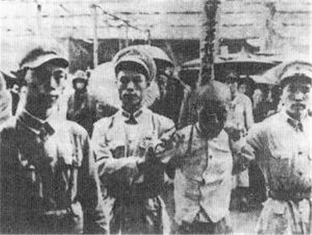 1951年苏州一位木材商被公安逮捕，两个月后被判死刑，他是谁