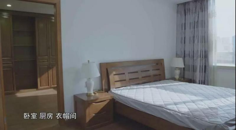 首次曝光！秦光荣1600平“秦家大院”、王晓光610平办公室、袁仁国黄金“仁国鼎”