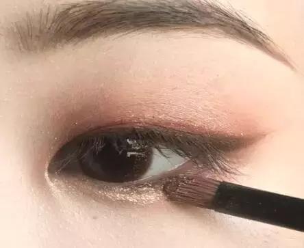 单眼皮日常眼妆教程,单眼皮眼妆教程视频