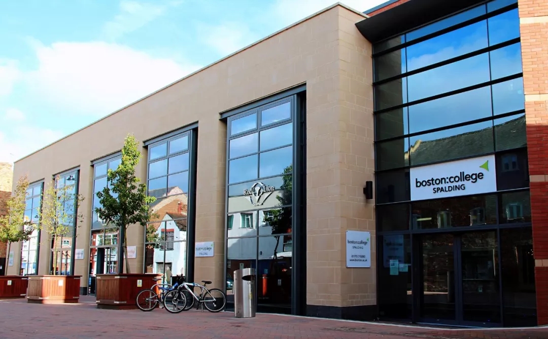 林肯郡大学,英国林肯郡林肯学院