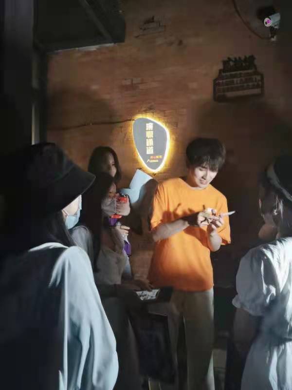 看话剧是一种什么体验,第一次看话剧流程