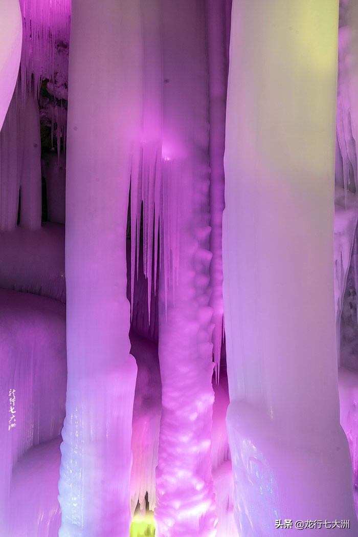 万年冰洞自然奇观,山西万年冰洞