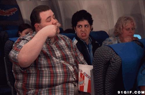 夜晚冲厕所违法,晚上冲厕所违法吗