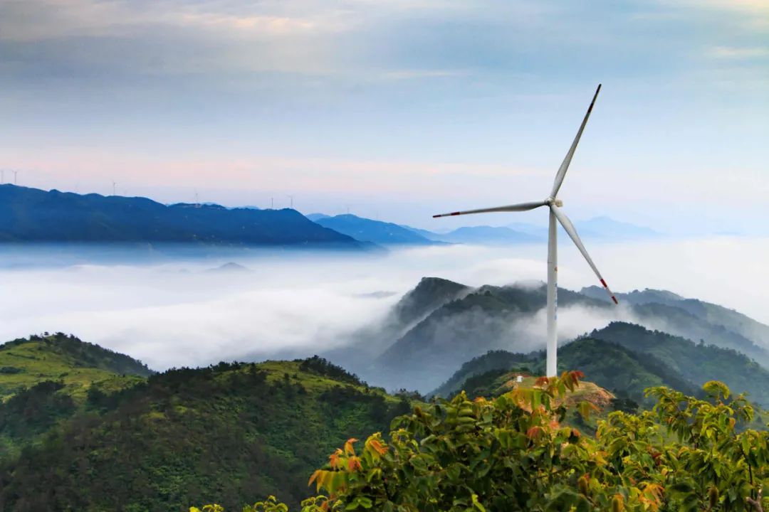 风电和光伏发出的都是直流电吗,风电与太阳能每发一度电的成本