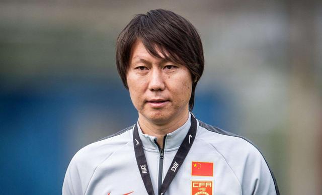 中国男足能不能踢得过中国女足,中国国足能不能踢过女足