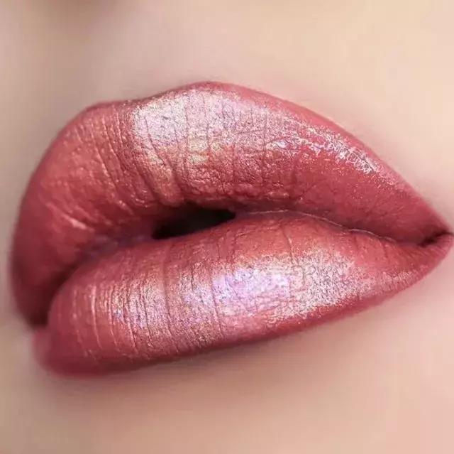 泫雅为什么要丰唇,泫雅太红了怎么办