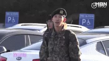 韩国男明星服兵役会遭遇什么,韩国男人服兵役的原因