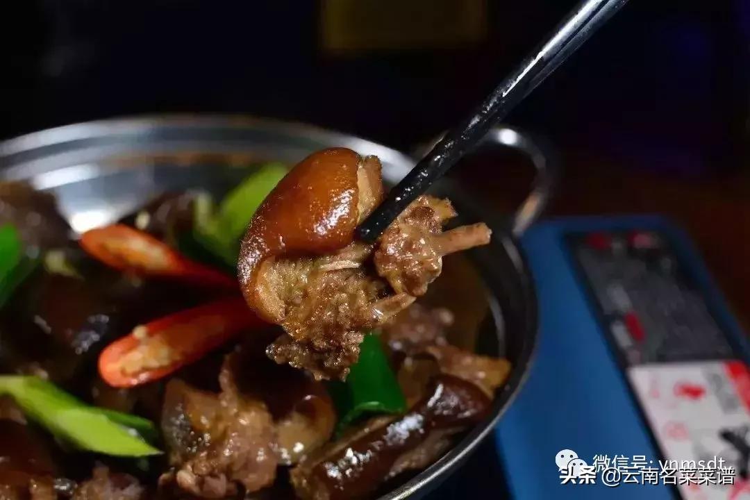 坐落在昆明西山脚下的一条美食街,云南昆明十大美食街