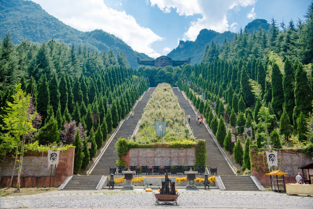 这才是夏天凉爽的地方,七里坪负氧离子全国第一避暑天堂