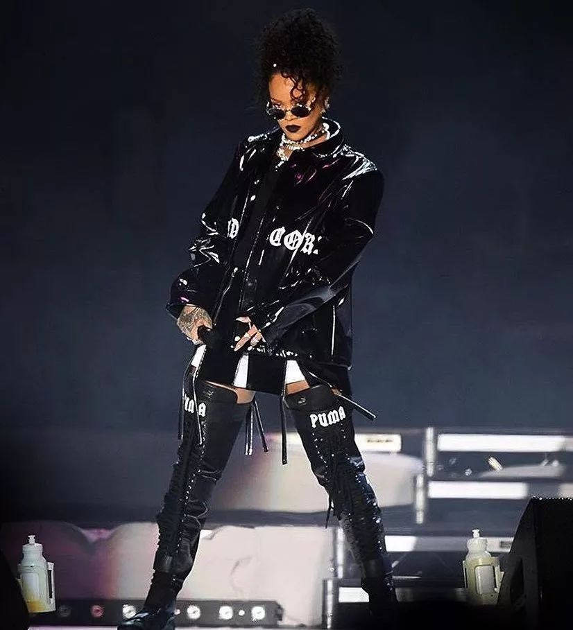 最性感的潮牌为什么是它？MISBHV来啦，全球女生都喜欢它的不乖风