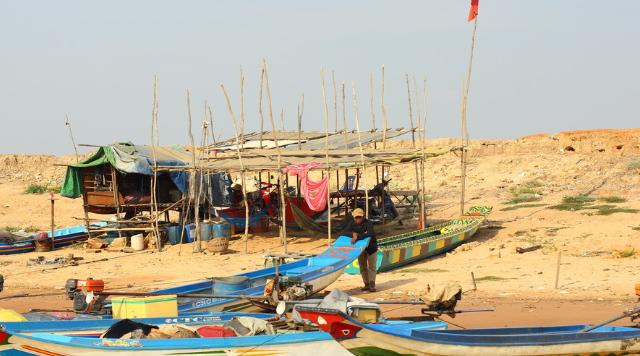 “难民天堂”:1975年到2000年,25万越南难民涌入香港