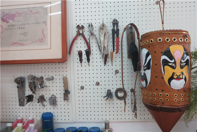 皮包，只有你想不到的，没有他做不出的，这个网红有一套