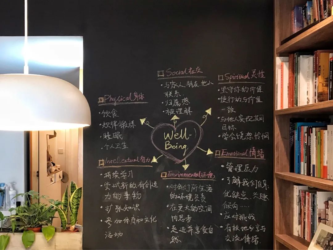 44㎡住三代人，采光差、厨房小都被解决，她家的空间榨干术太绝