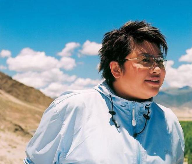 奶奶卖老冰棍,老奶奶卖雪糕帮助大山里的孩子