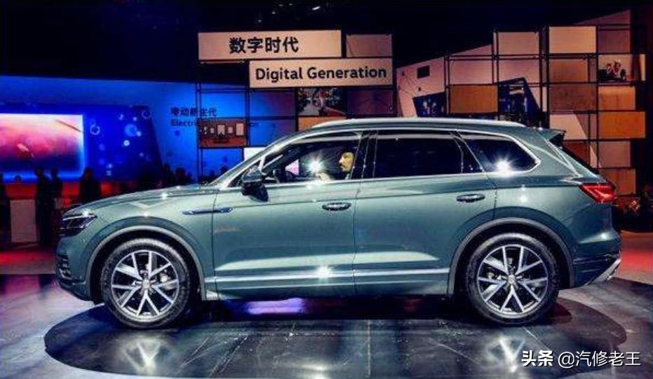 17年大众途锐和14年宝马x5哪个好,2022大众途锐豪华版图片