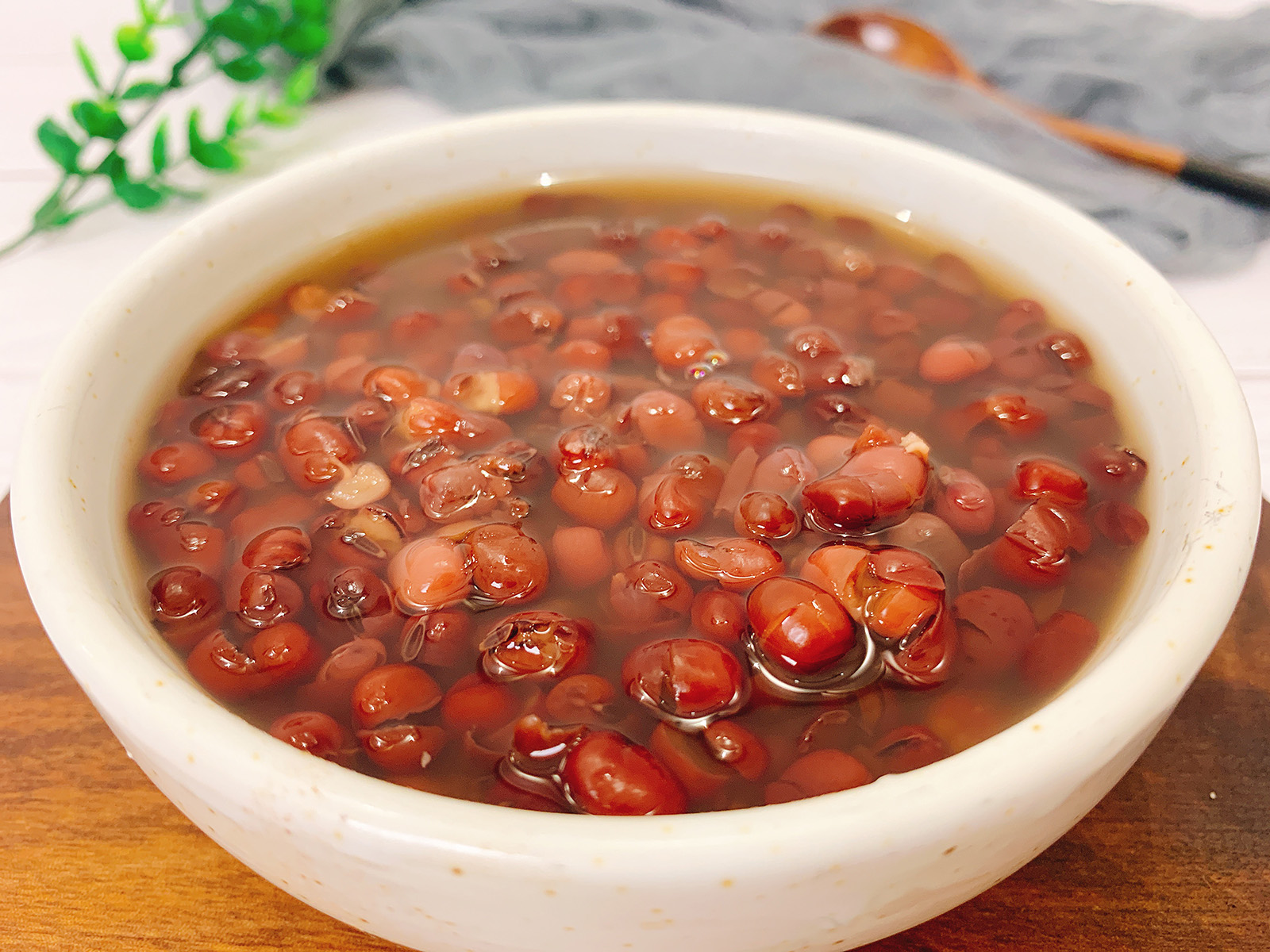 泡好的红豆怎么煮容易熟,怎样煮红豆既软烂还不开花