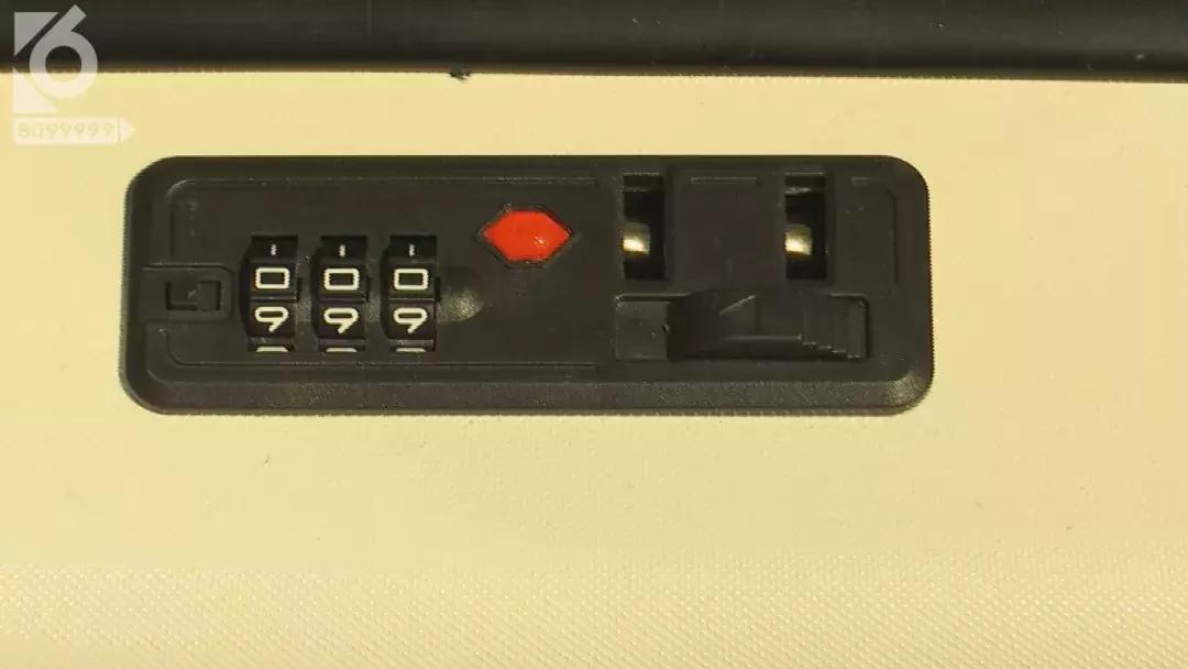 用最简单办法打开密码行李箱,怎么使用行李箱上的密码