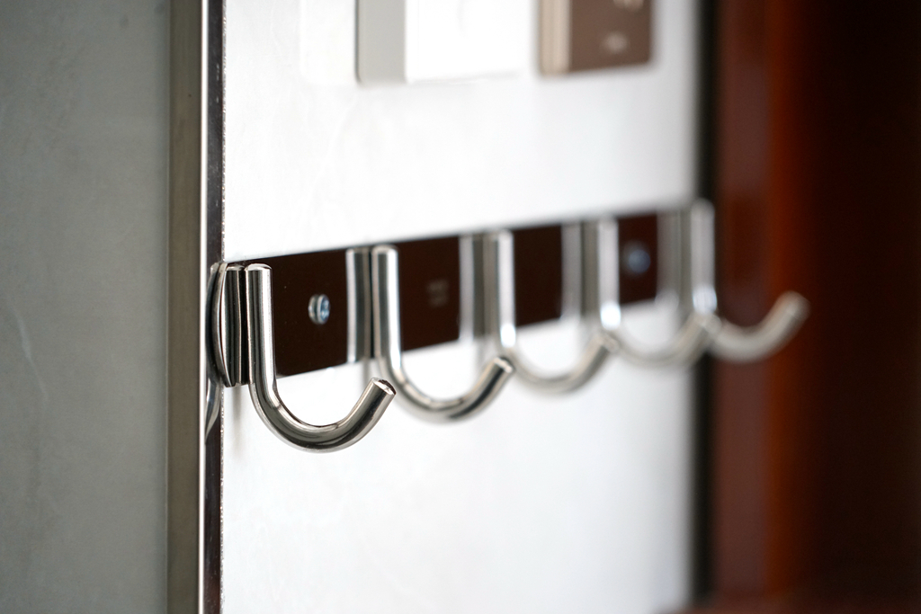 希箭卫浴和统用卫浴哪个好,希箭卫浴用品选择多少价位合适