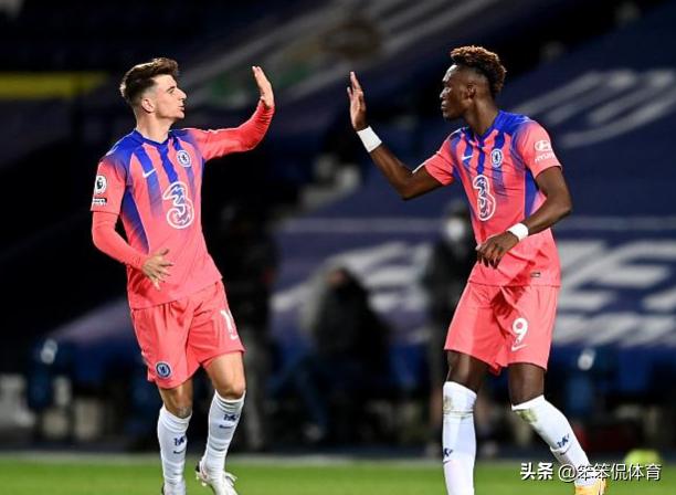 欧联足球疯狂之夜,欧战疯狂一夜意甲闯入3级决赛