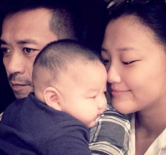 撤侨令下,“赴美生子”的15对明星,欠“摇钱树”刘涛一个道歉